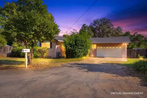 1615 Oakdale Ct, Redding, CA 96002
