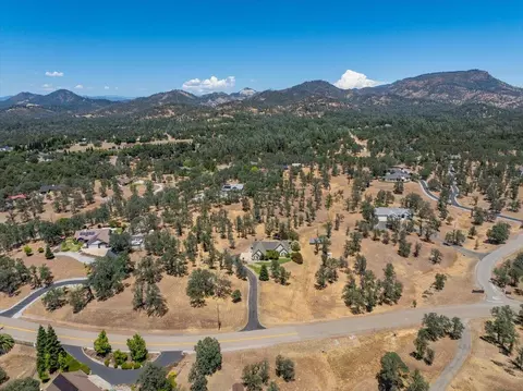 View/Area - 20700 Bernard Way, Redding, CA 96003 photo 5 of 5