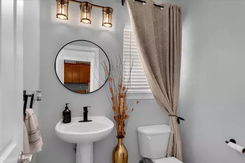 Bath - 20700 Bernard Way, Redding, CA 96003 photo 1 of 7