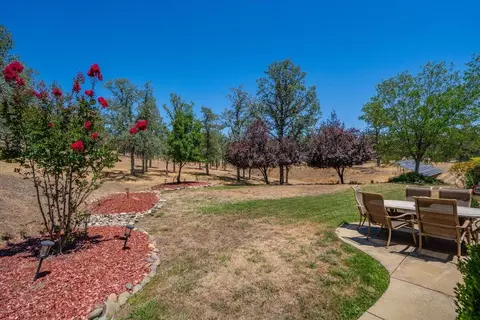 Exterior - 20700 Bernard Way, Redding, CA 96003 photo 8 of 9