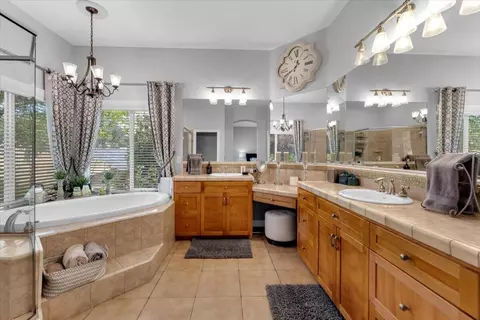 Bath - 20700 Bernard Way, Redding, CA 96003 photo 2 of 7
