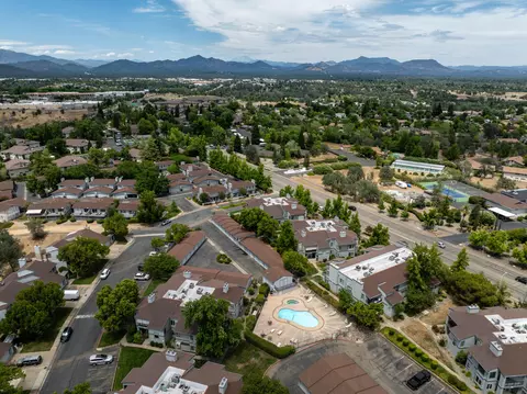 View/Area - 466 Ridgecrest Trl #135, Redding, CA 96003 photo 2 of 5