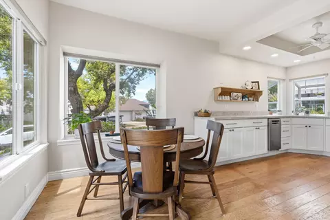 Dining - 466 Ridgecrest Trl #135, Redding, CA 96003 photo 2 of 2