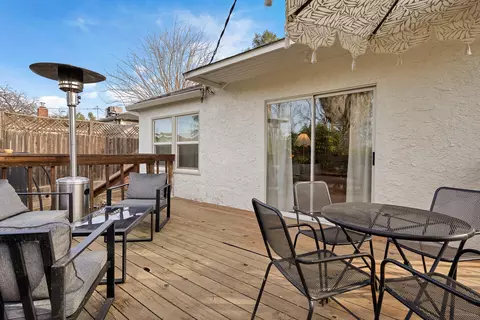 Exterior - 1569 Walnut Ave, Redding, CA 96001 photo 12 of 13