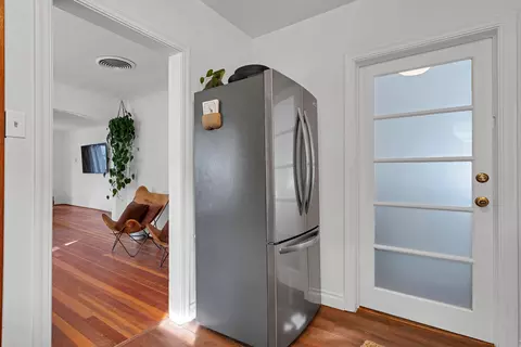 Entry Way - 1569 Walnut Ave, Redding, CA 96001 photo 1 of 2