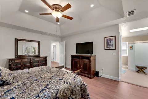 Bedroom - 13320 Fernie Way, Redding, CA 96003 photo 3 of 7