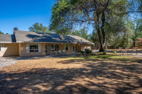 Exterior - 13320 Fernie Way, Redding, CA 96003 photo 19 of 26