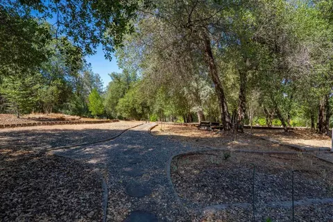 Exterior - 13320 Fernie Way, Redding, CA 96003 photo 18 of 26