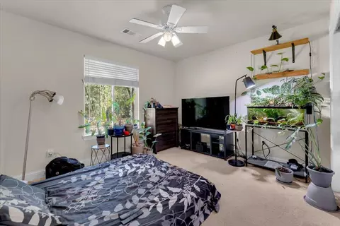 Bedroom - 13320 Fernie Way, Redding, CA 96003 photo 4 of 7