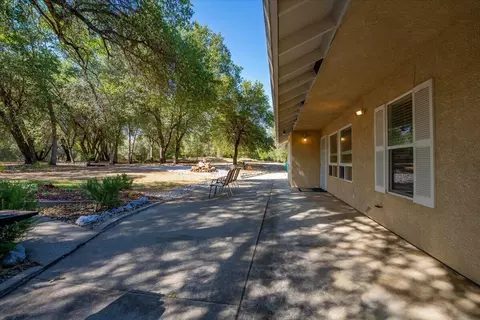 Exterior - 13320 Fernie Way, Redding, CA 96003 photo 20 of 26