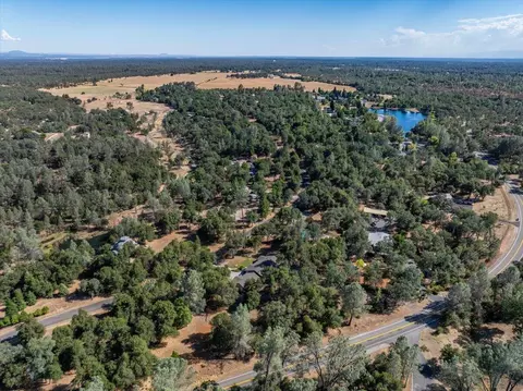 View/Area - 13320 Fernie Way, Redding, CA 96003 photo 7 of 11