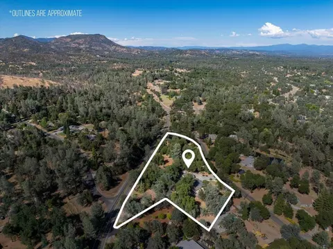 View/Area - 13320 Fernie Way, Redding, CA 96003 photo 2 of 11