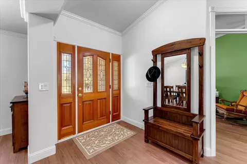 Entry Way - 13320 Fernie Way, Redding, CA 96003 photo 2 of 5