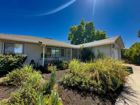 134 Walton Ave, Red Bluff, CA 96080 photo 4