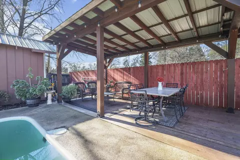 2906 Regal Ave, Redding, CA 96002 photo 28