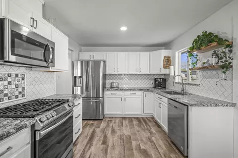 2906 Regal Ave, Redding, CA 96002 photo 11