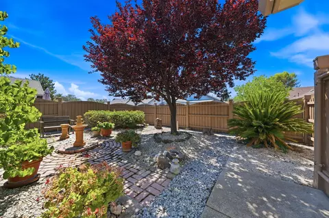 Exterior - 1777 Capistrano Walk, Redding, CA 96003 photo 3 of 12