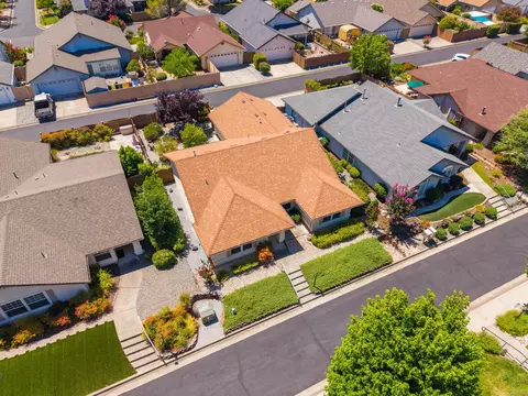 View/Area - 1777 Capistrano Walk, Redding, CA 96003 photo 7 of 15