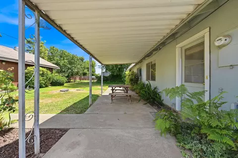 Exterior - 218 San Mateo Ave, Gerber, CA 96035 photo 4 of 11