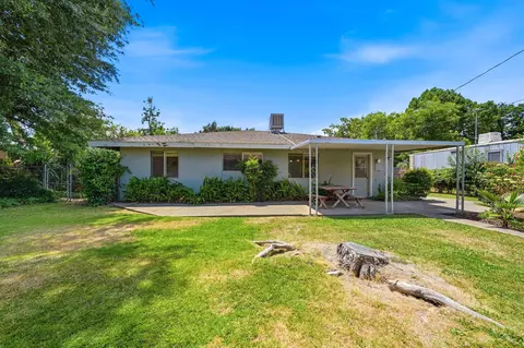 Exterior - 218 San Mateo Ave, Gerber, CA 96035 photo 3 of 11