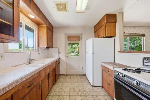 Kitchen - 218 San Mateo Ave, Gerber, CA 96035 photo 1 of 5