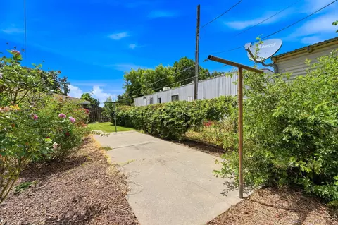 Exterior - 218 San Mateo Ave, Gerber, CA 96035 photo 9 of 11
