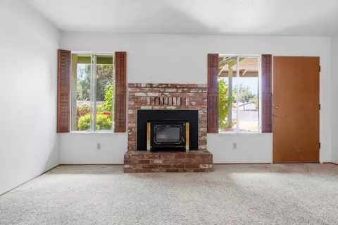 Living - 218 San Mateo Ave, Gerber, CA 96035 photo 2 of 4
