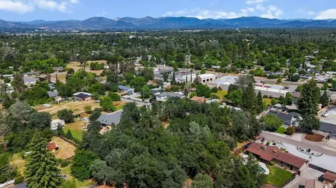 2375 Marilyn Ave, Redding, CA 96002 photo 8