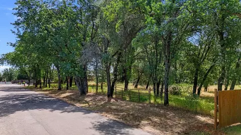 2375 Marilyn Ave, Redding, CA 96002 photo 1