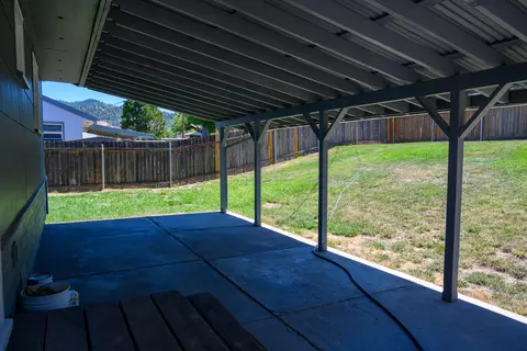 Exterior - 248 2nd Ave, Lewiston, CA 96052 photo 4 of 6