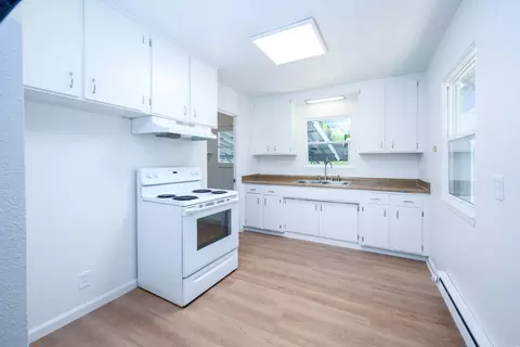 Kitchen - 248 2nd Ave, Lewiston, CA 96052 photo 2 of 3