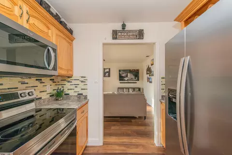Kitchen - 2845 Regal Ave, Redding, CA 96002 photo 2 of 6