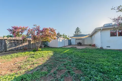 Exterior - 2845 Regal Ave, Redding, CA 96002 photo 15 of 15