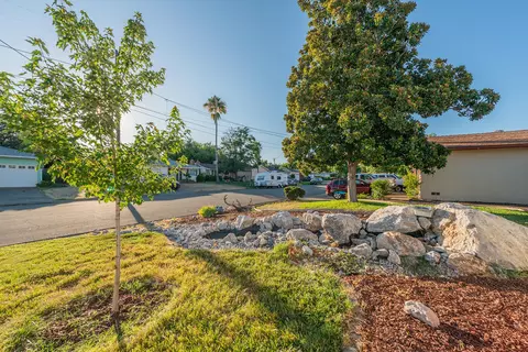 Exterior - 2845 Regal Ave, Redding, CA 96002 photo 2 of 15