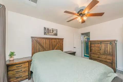 Bedroom - 2845 Regal Ave, Redding, CA 96002 photo 5 of 5