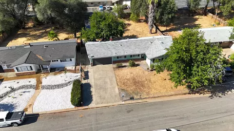 View/Area - 952 Camino Ct, Redding, CA 96002 photo 5 of 5