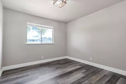 Bedroom - 952 Camino Ct, Redding, CA 96002 photo 2 of 8