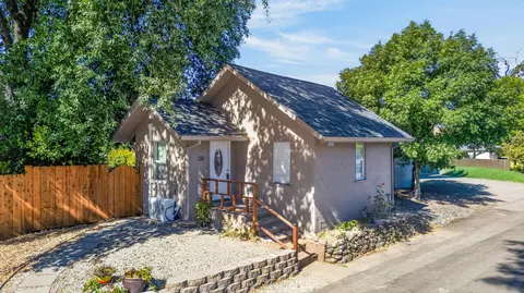 Exterior - 625 Orchard Estates Dr, Redding, CA 96001 photo 13 of 15