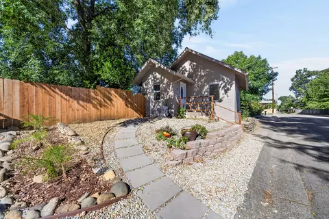 Exterior - 625 Orchard Estates Dr, Redding, CA 96001 photo 14 of 15