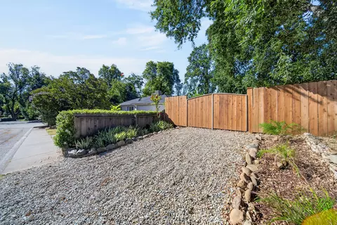 Exterior - 625 Orchard Estates Dr, Redding, CA 96001 photo 3 of 15