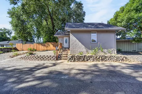 Exterior - 625 Orchard Estates Dr, Redding, CA 96001 photo 2 of 15