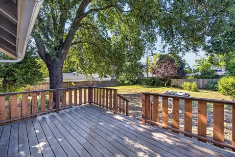 Exterior - 625 Orchard Estates Dr, Redding, CA 96001 photo 5 of 15