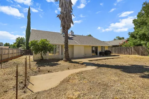 Exterior - 1987 Charade Way, Redding, CA 96003 photo 5 of 10