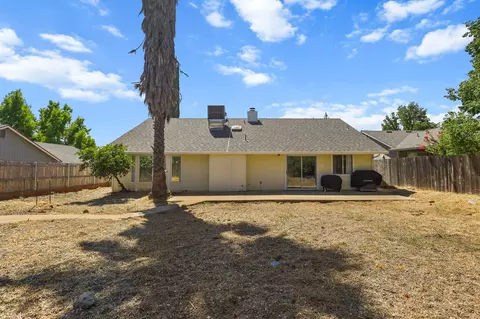 Exterior - 1987 Charade Way, Redding, CA 96003 photo 4 of 10