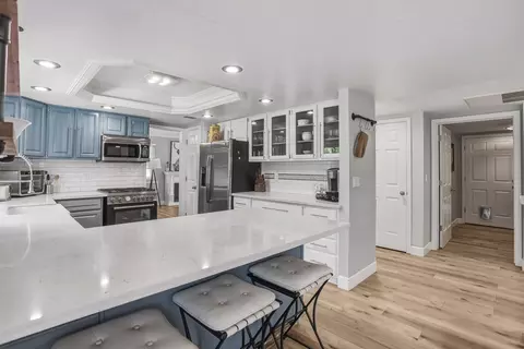 Kitchen - 985 River Bend Rd, Redding, CA 96003 photo 2 of 5