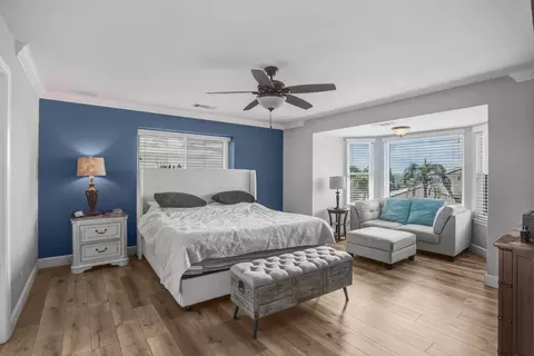 Bedroom - 985 River Bend Rd, Redding, CA 96003 photo 1 of 5