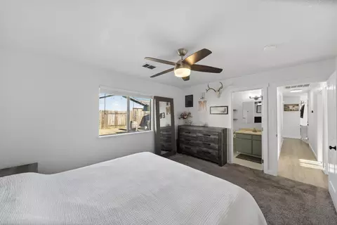 Bedroom - 1254 Beltline Rd, Redding, CA 96003 photo 3 of 3