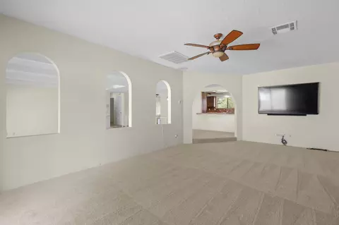 Living - 15624 Ranchland Dr, Redding, CA 96001 photo 6 of 8