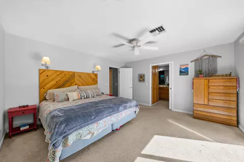 Bedroom - 9057 Simmons Rd, Redding, CA 96001 photo 2 of 8