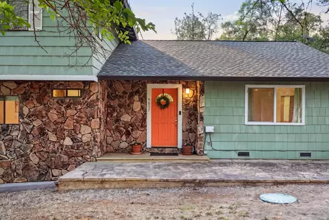 Exterior - 9057 Simmons Rd, Redding, CA 96001 photo 3 of 18